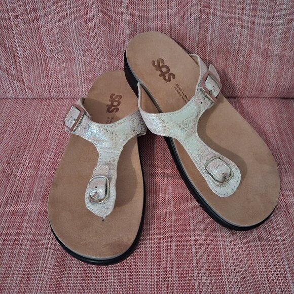 SAS Women's Sanibel Shiny Gold Comfort Thong Sandal sz 6 Medium - Picture 10 of 10